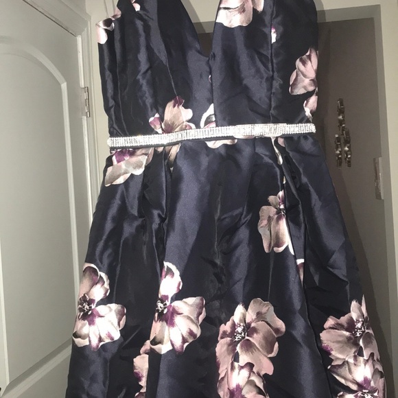 🌺Crystal Doll prom/homecoming dress 🌺 - Picture 2 of 8